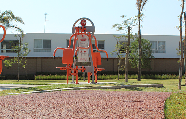 gimnasios-exteriores-instalados-en-residencial