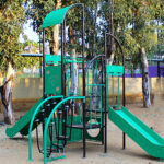 juego infantil en parque