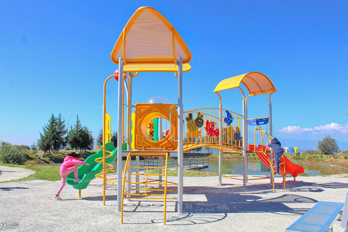 juego en parque publico