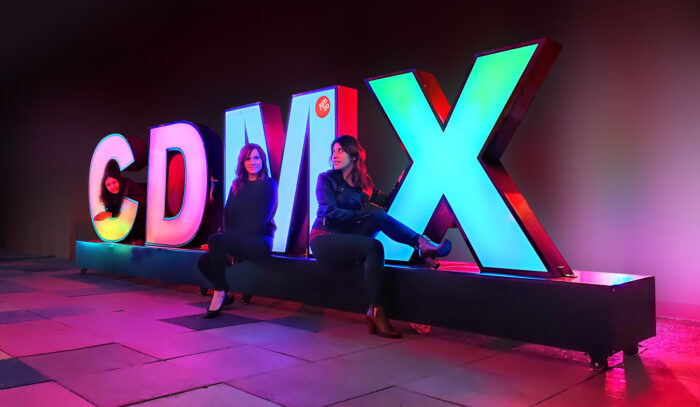 letras gigantes con luz