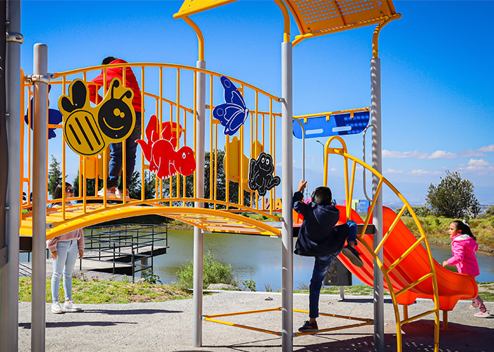 fabricante de juegos infantiles