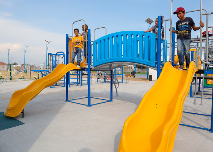 productos jumbo juego infantil resbaladilla ninios jugando parque san rafael comac mexico